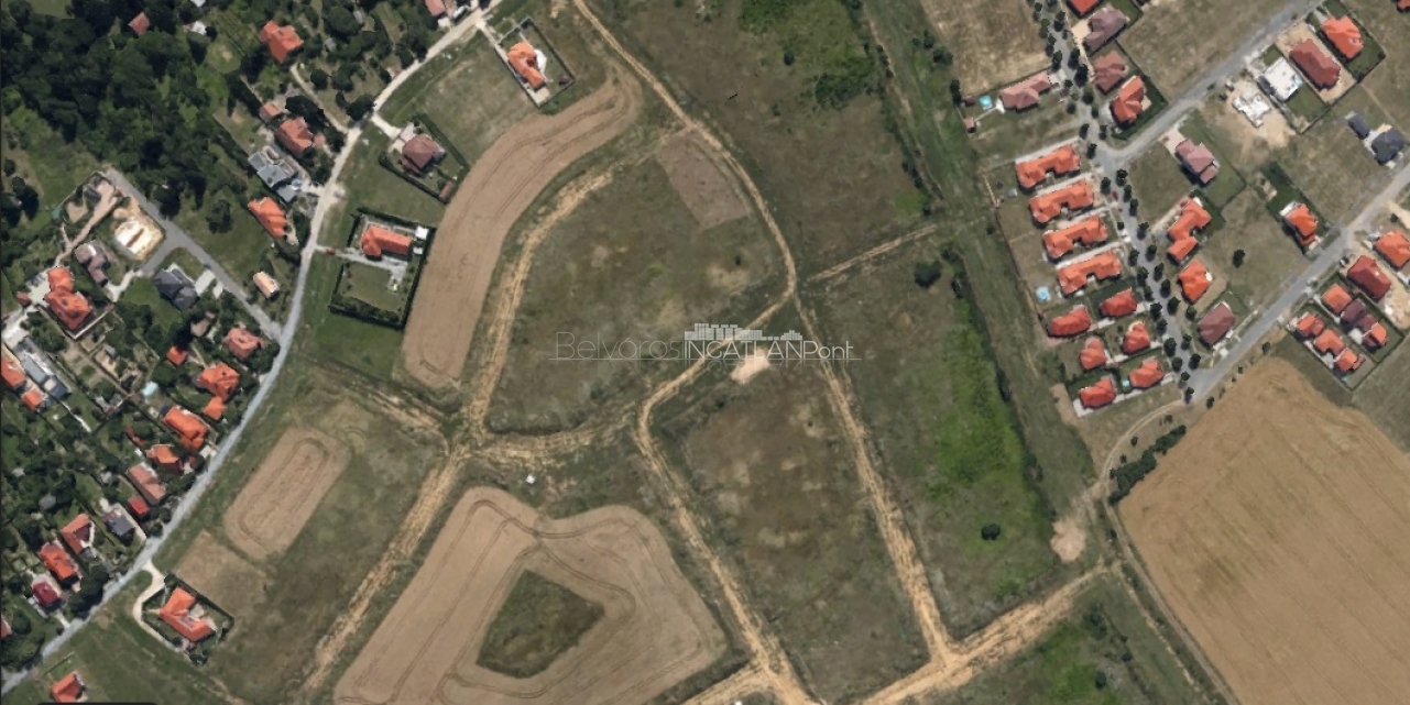 Elad   telek oladi plat  n Belv  rosi Ingatlan Pont
